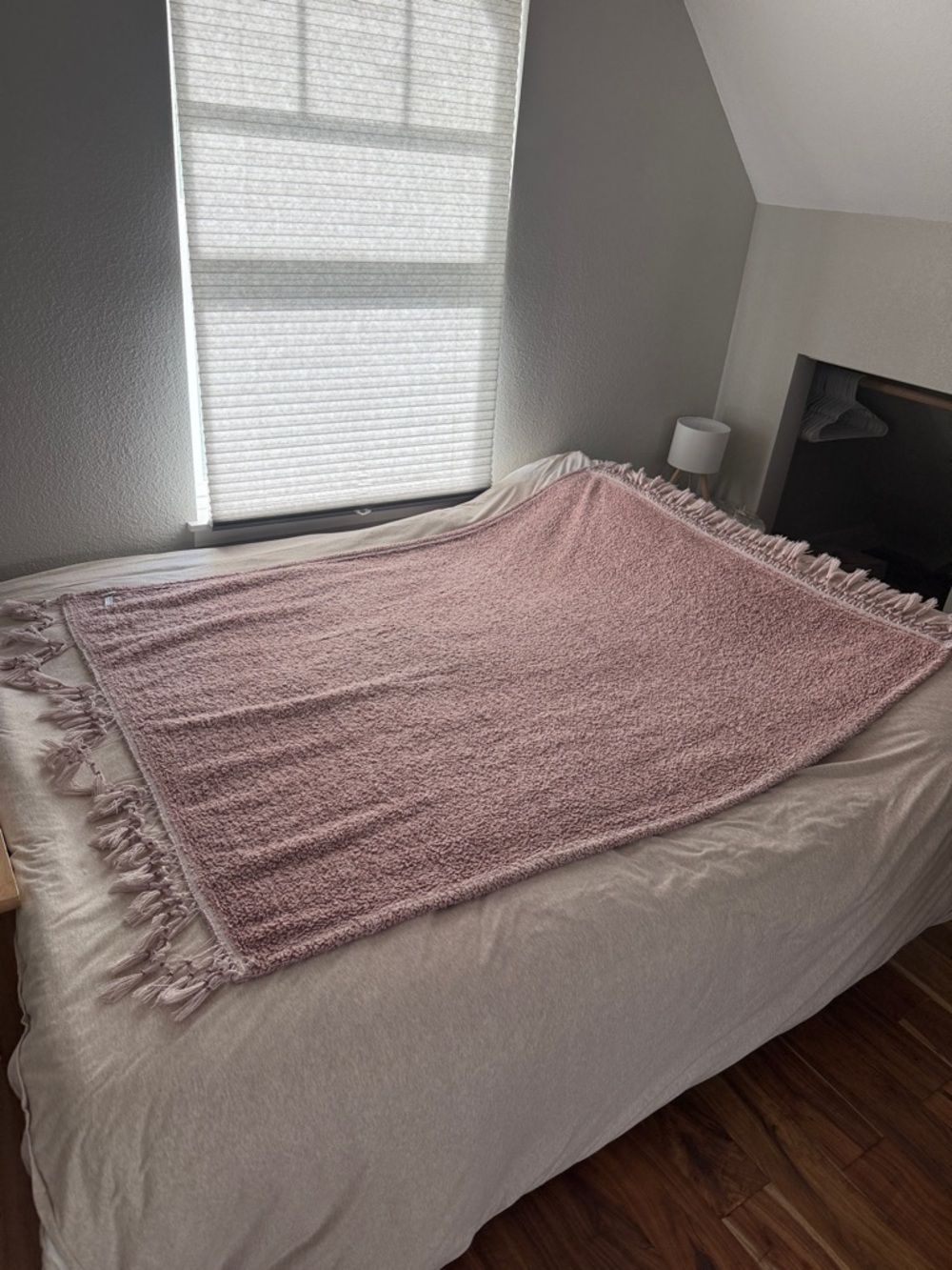 Soft Fuzzy Throw Blanket - Picture 9 of 13